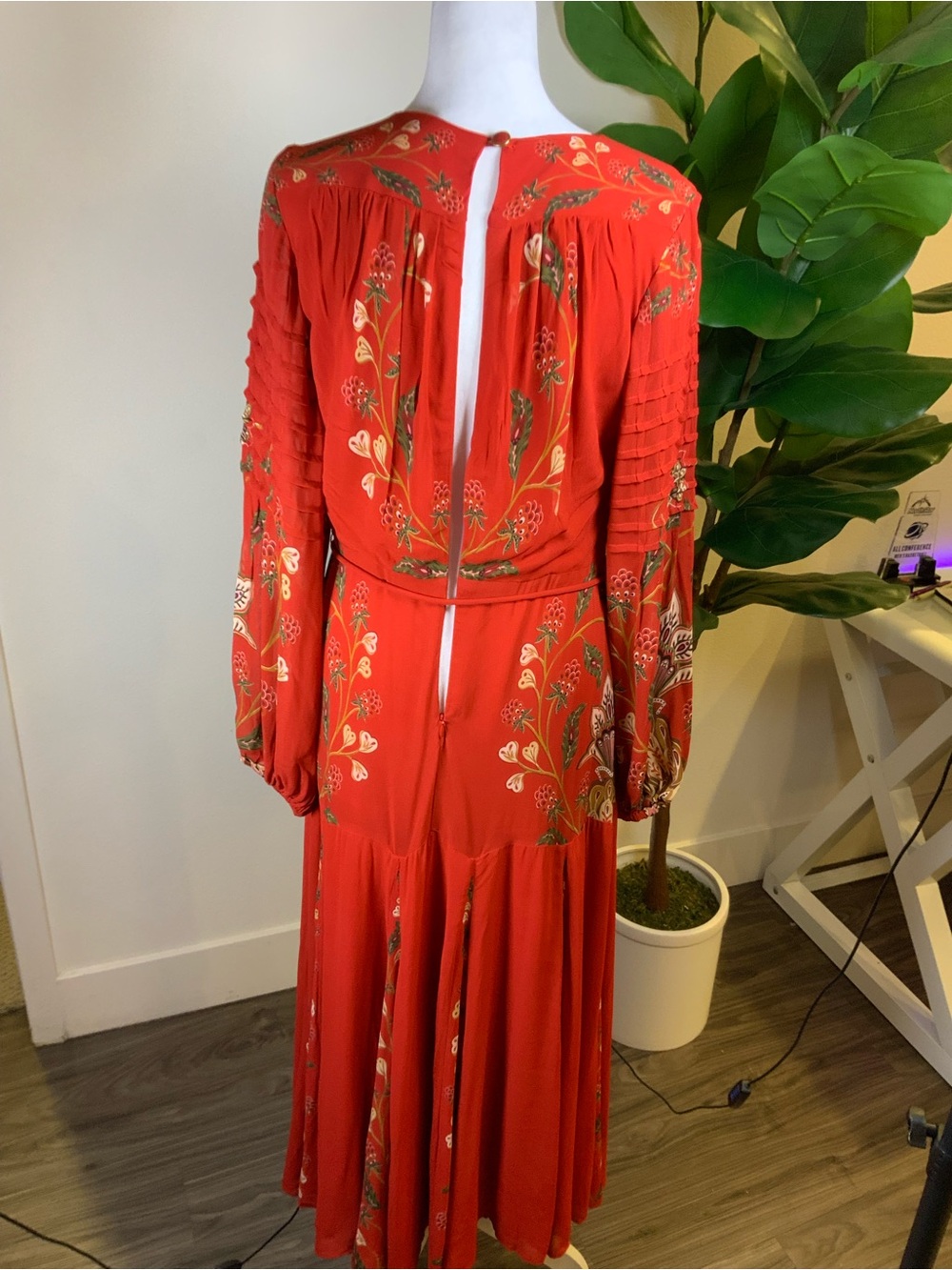 FARM Rio Red Floral-Embroidered Maxi Dress - Picture 11 of 16